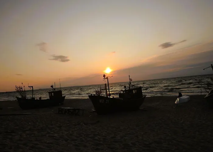 Wooden House In By Wicko Сasa de vacaciones