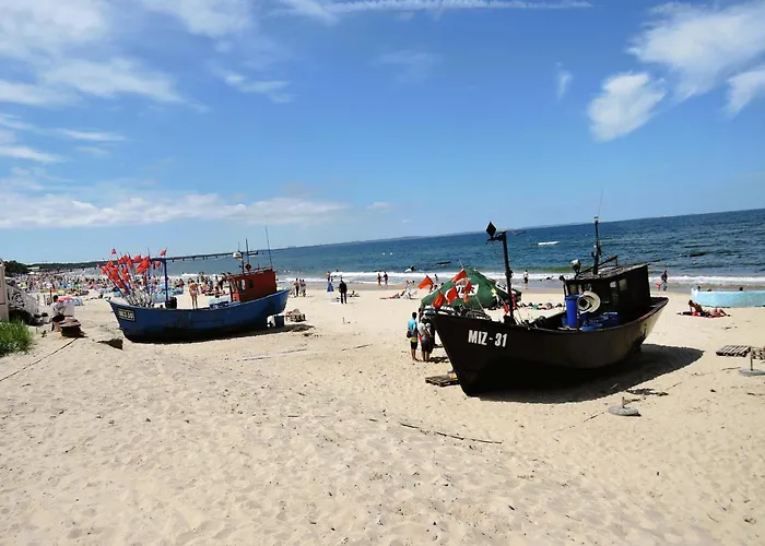 Wooden House In By Wicko Сasa de vacaciones *